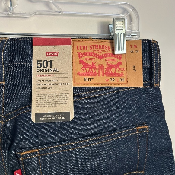 NWT Levi's 501 Dark Wash Jeans Size 32x33 - Picture 6 of 10